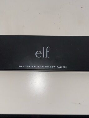 e.l.f. Mad For Matte Eyeshadow Palette - Black